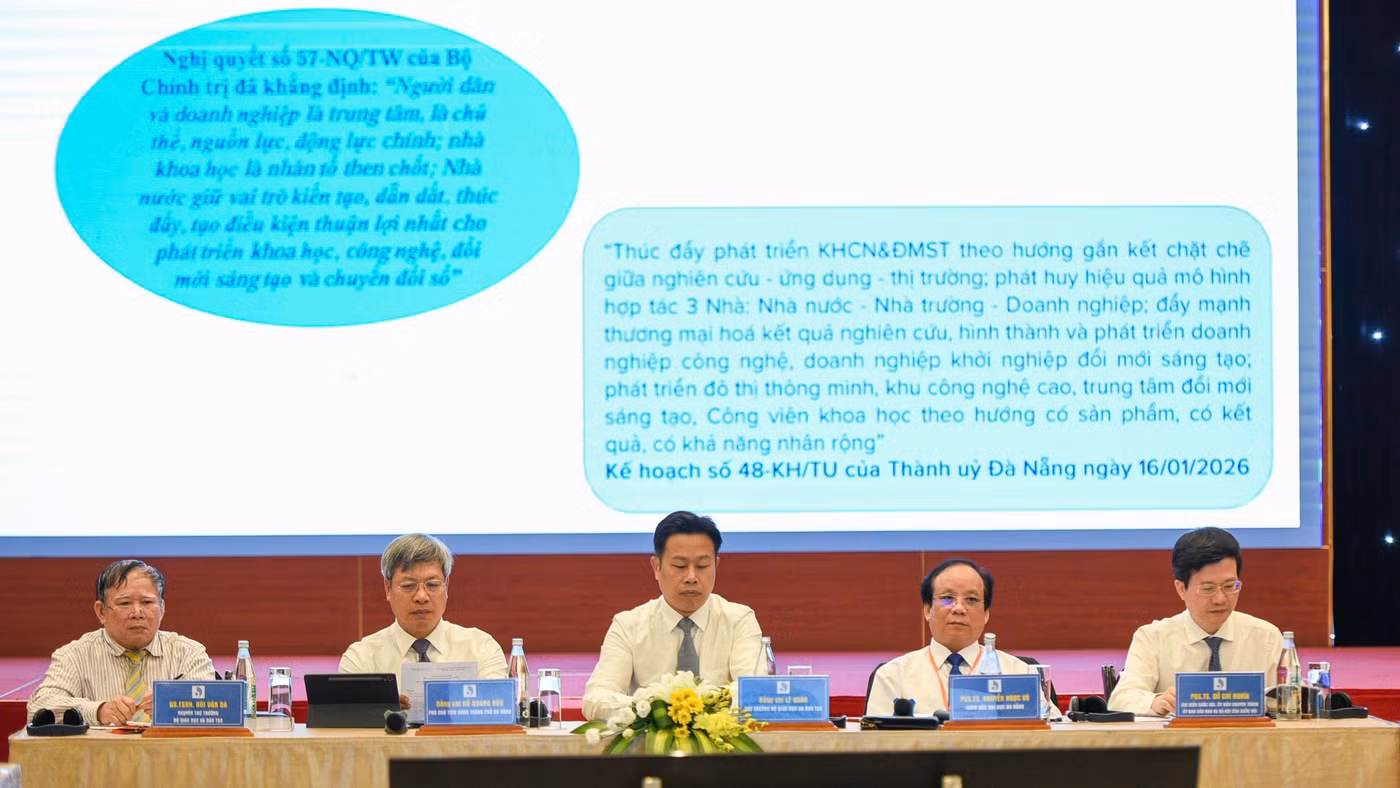 Hội thảo “Đẩy mạnh gắn kết “ba nhà” (Nhà nước - Đại học - Doanh nghiệp) do Đại học Đà Nẵng chủ trì. 