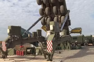 Nga tiến hành một loạt cuộc tập trận với tổ hợp tên lửa nhiệt hạch RS-24 Yars