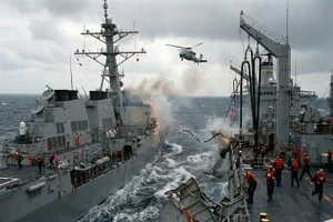 Hai tàu chiến của Hải quân Mỹ va chạm nhau ở vùng biển gần Nam Mỹ, hôm 12/2.