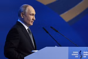 Tổng thống Nga Vladimir Putin phát biểu tại EAEU ở Astana, Kazakhstan, ngày 28/5/2026.