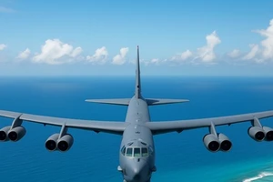 Máy bay ném bom chiến lược B-1B Lancer của Mỹ.