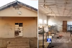 Những kẻ tấn công xông vào Trường Trung học Phổ thông dành cho Nữ sinh của Chính phủ ở thị trấn Maga, bắt cóc nữ sinh và sát hại phó hiệu trưởng, ngày 17/11/2025.