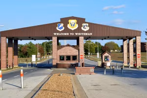 Căn cứ Không quân Whiteman ở Missouri.