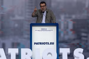 Phó Thủ tướng Ý Matteo Salvini phát biểu tại một cuộc mít tinh ở Quảng trường Duomo, Milan, ngày 18/4/2026.