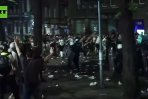 Các cuộc xô xát đã xảy ra giữa người biểu tình và cảnh sát tại Belgrade, Serbia, ngày 28/6/2025.