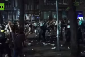 Các cuộc xô xát đã xảy ra giữa người biểu tình và cảnh sát tại Belgrade, Serbia, ngày 28/6/2025.