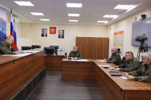 Tổng thống Nga Vladimir Putin đến thăm sở chỉ huy của quân đội Nga, ngày 26/10/2025.