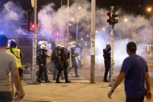 Biểu tình biến thành bạo lực kinh hoàng ở Serbia, ngày 5/9/2025.