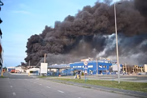 Nhà máy sản xuất UAV ở Mukachevo bị phá hủy hoàn toàn sau cuộc tấn công tên lửa của Nga, ngày 21/8/2025.