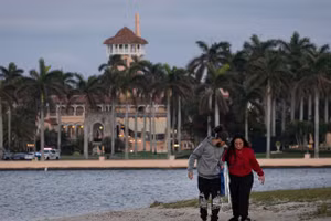 dinh thự Mar-a-Lago của ông Trump ở Palm Beach, Florida.