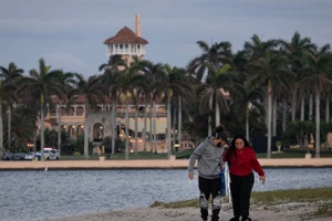 dinh thự Mar-a-Lago của ông Trump ở Palm Beach, Florida.