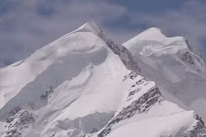 Nhiều người leo núi đã bỏ mạng trên ngọn núi cao nhất New Zealand - Núi Cook, nơi thường xuyên xảy ra lở đá và tuyết lở ở độ cao lớn.