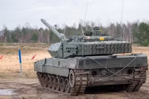 Xe tăng Leopard 2E của Tây Ban Nha.