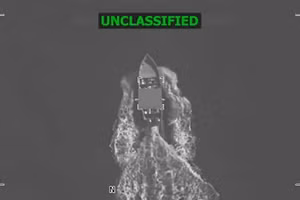 Quân đội Mỹ tấn công 3 tàu ở Thái Bình Dương, ngày 15/12/2025.