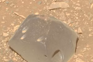 Các nhà khoa học NASA bối rối trước “Đồi Đầu Lâu” kỳ lạ trên sao Hỏa.