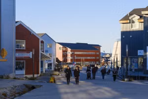 Một khu vực dành cho người đi bộ ở Nuuk, thủ đô của Greenland.
