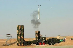 Iran giới thiệu hệ thống phòng không S-300 do Nga sản xuất trong cuộc tập trận, ngày 5/2/2025.