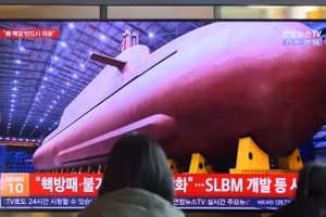 Triều Tiên công bố ảnh về tàu ngầm mang tên lửa chiến lược chạy bằng năng lượng hạt nhân trọng tải 8.700 tấn, ngày 25/12/2025.