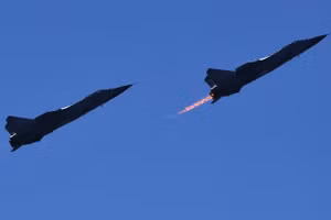 Máy bay đánh chặn siêu thanh MIG-31 của Nga trong một cuộc tập trận quân sự.