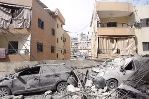 Hiện trường một cuộc không kích của Israel vào một tòa nhà ở thành phố Sidon, miền Nam Lebanon, ngày 13/3/2026. 