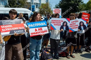 Biểu tình phản đối bỏ tù Evgenia Gutsul - chính trị gia đối lập Moldova, ngày 9/8/2025.