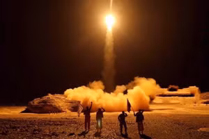 Lãnh đạo Houthi ở Yemen tiết lộ chi tiết cuộc đối đầu đang diễn ra với Israel và Mỹ, ngày 17/4/2025.