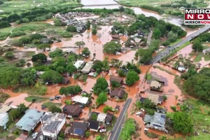 Lũ quét tấn công đảo Oahu, ngày 21/3/2023.
