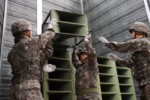 Hàn Quốc tắt loa phóng thanh trong cử chỉ hướng về Triều Tiên.