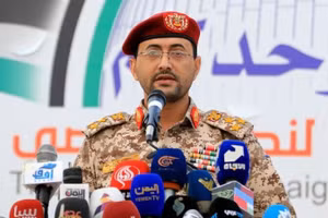 Phát ngôn viên quân sự của Houthi, Yahya Saria.