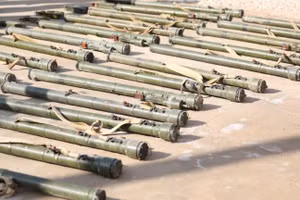 Syria thu giữ hàng chục tên lửa phòng không vác vai.