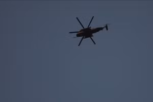 Máy bay trực thăng tấn công AH-64 Apache.