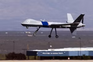 UAV MQ-9 Predator B do Cục Hải quan và Bảo vệ Biên giới Mỹ vận hành.