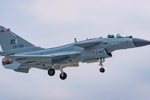 Máy bay chiến đấu J-10C của không quân Pakistan do Trung Quốc sản xuất.