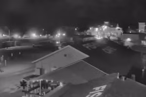 Hiện trường vụ nổ súng vào nhà hàng American Fish Company.