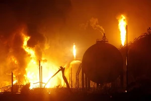 Các tháp truyền tải điện ở Venezuela bị đánh bom, ngày 16/11/2025.