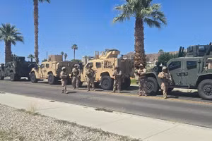 Lầu Năm Góc sẽ triển khai Thủy quân Lục chiến để dập tắt bạo loạn ở Los Angeles.