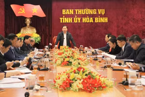 Ban Chỉ đạo tỉnh Hoà Bình họp sắp xếp tổ chức bộ máy.