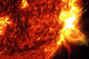 Một đợt bùng phát năng lượng mặt trời ở cấp độ cao nhất được ghi nhận trên Mặt trời, ngày 25/5/2025.