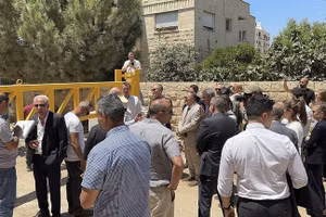 Đoàn đại biểu ngoại giao nước ngoài đến thăm trại tị nạn Jenin và tiến hành kiểm tra khu vực này vào ngày 21/5/2025 tại Bờ Tây.