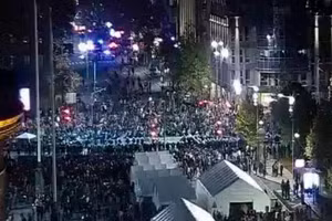 Biểu tình biến thành bạo lực ở Serbia, ngày 2/11/2025.