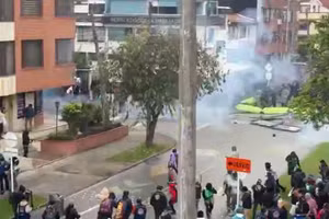 Đại sứ quán Mỹ ở Colombia bị tấn công, ngày 17/10/2025.