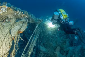 Phát hiện xác tàu đắm gần 150 năm ngoài khơi bờ biển Anh.