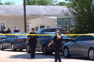 Lực lượng cảnh sát được điều đến hiện trường vụ xả súng ở Louisiana, ngày 19/4/2026.