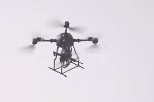 Trung Quốc thử nghiệm thành công UAV trang bị súng trường.