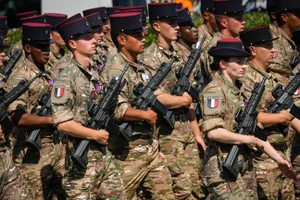 Binh sĩ quân đội Pháp.