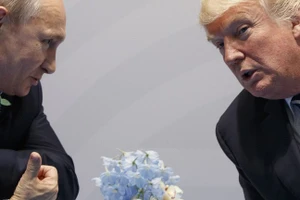 Tổng thống Mỹ Donald Trump (phải) và Tổng thống Nga Vladimir Putin.