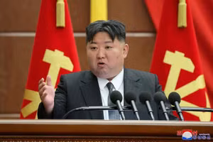 Nhà lãnh đạo Triều Tiên Kim Jong Un kêu gọi tăng cường lực lượng hạt nhân trong năm 2025.
