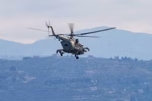 Trực thăng Nga tuần tra gần như hàng ngày quanh khu vực căn cứ Nga ở Syria.