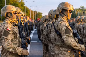 Binh sĩ quân đội Ba Lan.