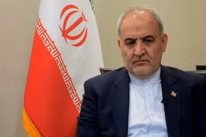 Đại sứ Iran tại Pakistan - ông Reza Amiri Moghadam.